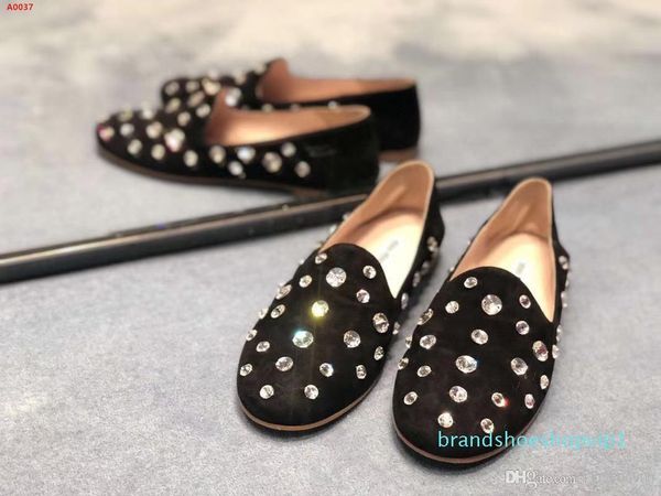 2020 new women's shoes fashion water diamond decorative sheepskin black single shoes high-end luxury flash powder, Red;white
2020 new women's shoes fashion water diamond decorative sheepskin black single shoes high-end luxury flash powder, Red;white
