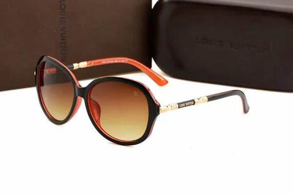 1pcs classic pilot sunglasses designer brand mens womens sun glasses eyewear gold metal grglass lenses brown cas 3272, White;black
1pcs classic pilot sunglasses designer brand mens womens sun glasses eyewear gold metal grglass lenses brown cas 3272, White;black