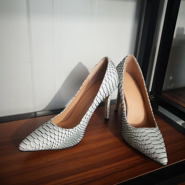 kolnoo ladies handmade high heel pumps fishskins slip-on office&career dress shoes large size fashion stiletto evening shoes d224, Black
kolnoo ladies handmade high heel pumps fishskins slip-on office&career dress shoes large size fashion stiletto evening shoes d224, Black