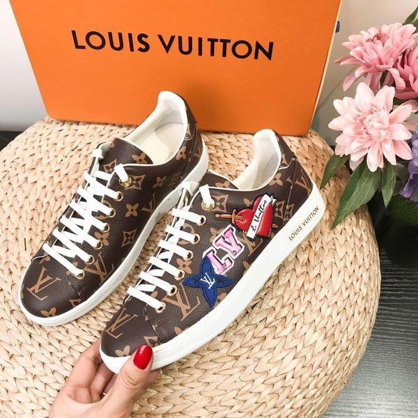 2019 new arrival fashion women casual shoes luxury designer sneakers shoes genuine leather letter printing size 35-41 with box, Black
2019 new arrival fashion women casual shoes luxury designer sneakers shoes genuine leather letter printing size 35-41 with box, Black