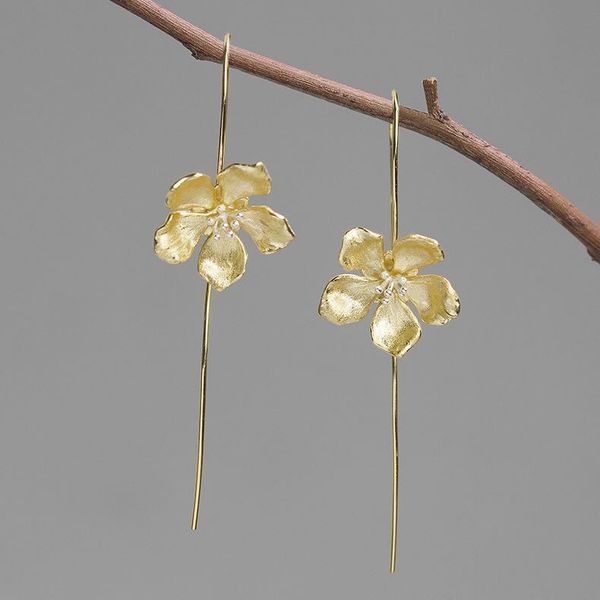 inature 925 sterling silver elegant peach blossom flower earrings for women silver drop earrings fashion jewelry sh190721, Golden;silver
inature 925 sterling silver elegant peach blossom flower earrings for women silver drop earrings fashion jewelry sh190721, Golden;silver
