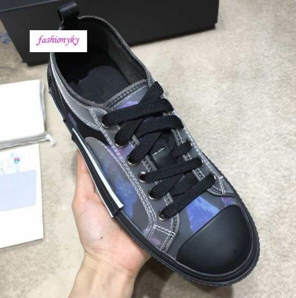 classics b23 single m classic logo as the main vision, in the way of large-area printing on the upper couple size 35-41, Black
classics b23 single m classic logo as the main vision, in the way of large-area printing on the upper couple size 35-41, Black