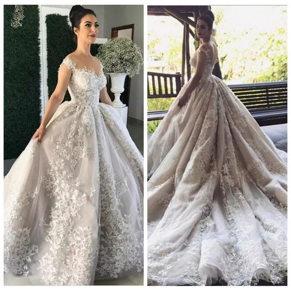 2019 new country modest princess plus size wedding dresses crystal bling long train vestidos de novia bridal gowns wedding veils, White
2019 new country modest princess plus size wedding dresses crystal bling long train vestidos de novia bridal gowns wedding veils, White