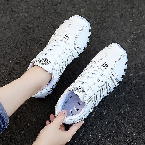 big size pu leather slip-resistant women's summer sneakers woman running shoes sport women sports shoes 2020 white fitness a-425
big size pu leather slip-resistant women's summer sneakers woman running shoes sport women sports shoes 2020 white fitness a-425