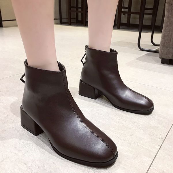 size 35-40 2019 new women's ankle rain boots autumn winter fur within shoes woman shoe high heels female casual footwear, Black
size 35-40 2019 new women's ankle rain boots autumn winter fur within shoes woman shoe high heels female casual footwear, Black