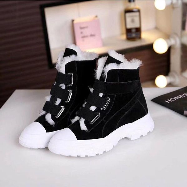european station wool thick-soled cotton shoes female leather velcro casual sports high to help old shoes winter plus cashmere boots
european station wool thick-soled cotton shoes female leather velcro casual sports high to help old shoes winter plus cashmere boots