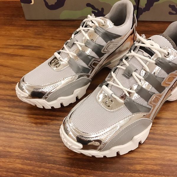 2020 thick bottom men's sneakers leather breathable basketball out hiking shoes trend wild street shoes2#
2020 thick bottom men's sneakers leather breathable basketball out hiking shoes trend wild street shoes2#