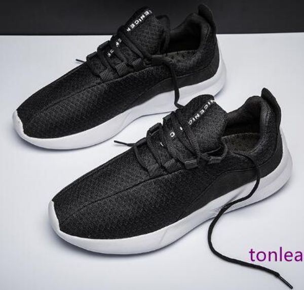 light running shoes for men breathable mesh sneakers outdoor jogging shoes athletic trainer sport shoes zapatillas hombre
light running shoes for men breathable mesh sneakers outdoor jogging shoes athletic trainer sport shoes zapatillas hombre