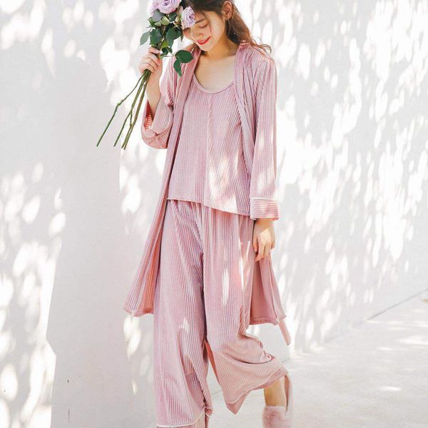 2019 3 pieces sets pyjama nightwear golden velvet sleepwear for women pajamas set 7pcs nightsuit ladies pijama, Black;red
2019 3 pieces sets pyjama nightwear golden velvet sleepwear for women pajamas set 7pcs nightsuit ladies pijama, Black;red