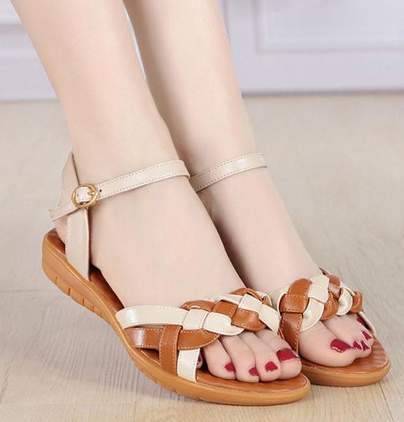 2019 women's sandals in summer with new style flat bottom @112, Black 
2019 women's sandals in summer with new style flat bottom @112, Black