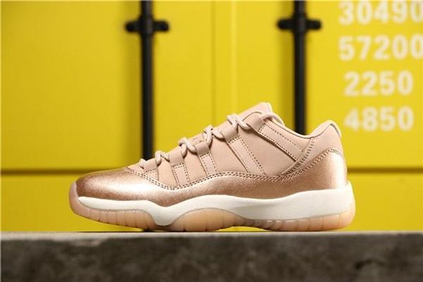 box with 11 women low gs rose gold 11s xi men basketball shoes shoe for womens triple vintage ah7860-105 trainer designer sneakers 5.5-8.5
box with 11 women low gs rose gold 11s xi men basketball shoes shoe for womens triple vintage ah7860-105 trainer designer sneakers 5.5-8.5