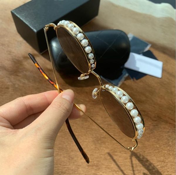 wholesale- sunglasses for men sunglasses for women men sun glasses women mens designer glasses mens sunglasses oculos de 321 with box, White;black
wholesale- sunglasses for men sunglasses for women men sun glasses women mens designer glasses mens sunglasses oculos de 321 with box, White;black