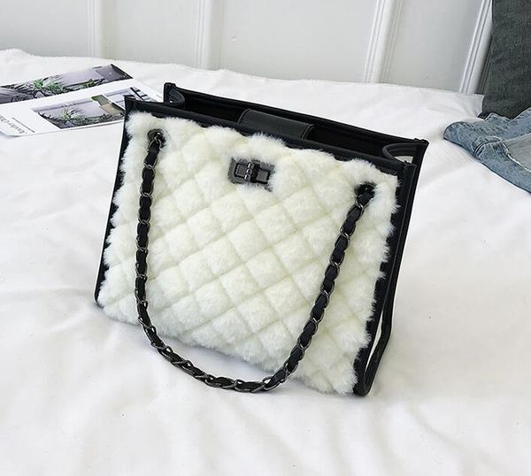 designer-autumn and winter velvet new women's bag rhombic embroidery line fashion shoulder slung hairy bag
designer-autumn and winter velvet new women's bag rhombic embroidery line fashion shoulder slung hairy bag