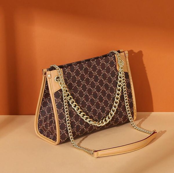 fashion designer women's bag large capacity tote bag single shoulder leather handbag luxury women chain bag
fashion designer women's bag large capacity tote bag single shoulder leather handbag luxury women chain bag