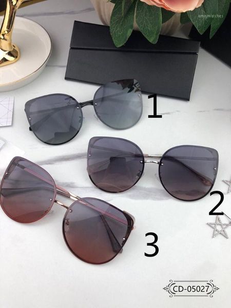 sunglass 05027 sunglasses lady sunglasses outdoor vacation generous frame 3 color uv protection size:62-15-1401, White;black
sunglass 05027 sunglasses lady sunglasses outdoor vacation generous frame 3 color uv protection size:62-15-1401, White;black