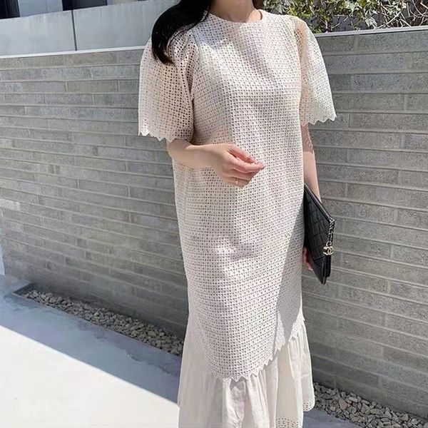 party dresses 2021 summer women dress elegant loose white hollow wave side round neck stitching long female vestido bw496, White;black
party dresses 2021 summer women dress elegant loose white hollow wave side round neck stitching long female vestido bw496, White;black