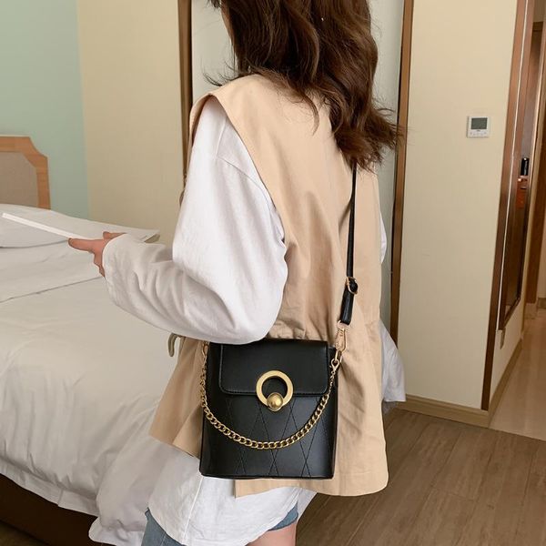 fashion women handle shoulder bags leather female solid messenger tote bag chain female elegant crossbody shoulder bag
fashion women handle shoulder bags leather female solid messenger tote bag chain female elegant crossbody shoulder bag