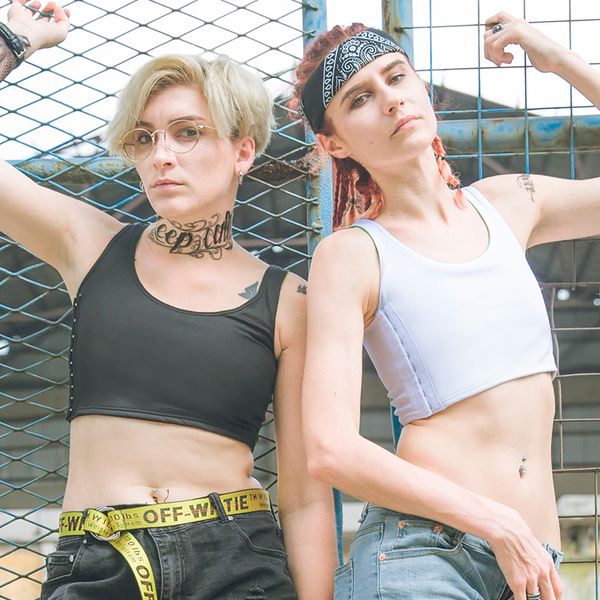 solid hook breast chest binder tomboy cotton outerwear long corset les loose breathable bustiers lesbian trans bandages binder, Black;white
solid hook breast chest binder tomboy cotton outerwear long corset les loose breathable bustiers lesbian trans bandages binder, Black;white