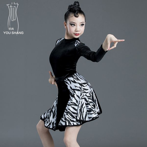 new girls patchwork long sleeve latin dance dress children dance performance competition standard kids costumes, Black;red
new girls patchwork long sleeve latin dance dress children dance performance competition standard kids costumes, Black;red