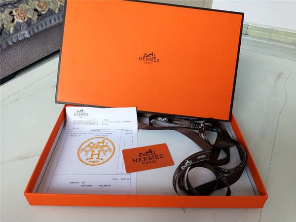 High-grade Classic new high quality colorful printed scarf box Multi-brand box mix can be wholesale
High-grade Classic new high quality colorful printed scarf box Multi-brand box mix can be wholesale