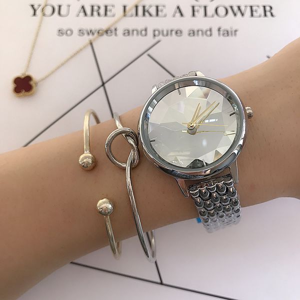 new super beautiful greasy sky of dial metal bracelet quartz watch, crystal lake female watch high-grade lady wrist watch, Slivery;brown
new super beautiful greasy sky of dial metal bracelet quartz watch, crystal lake female watch high-grade lady wrist watch, Slivery;brown