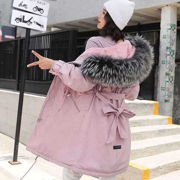 2019 women winter jacket with large fur hooded new arrival female long winter coat parkas with fur lining, Black
2019 women winter jacket with large fur hooded new arrival female long winter coat parkas with fur lining, Black