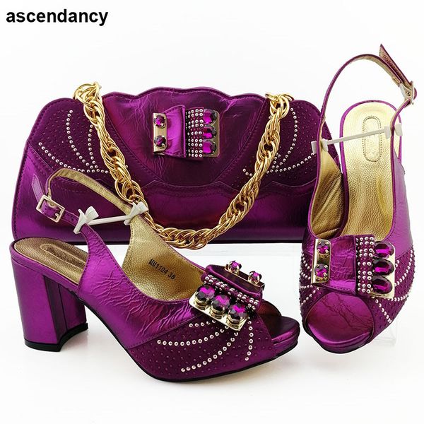 nigerian party pumps italian shoe with matching bags decorated with rhinestone matching shoe and bag set in heels, Black
nigerian party pumps italian shoe with matching bags decorated with rhinestone matching shoe and bag set in heels, Black
