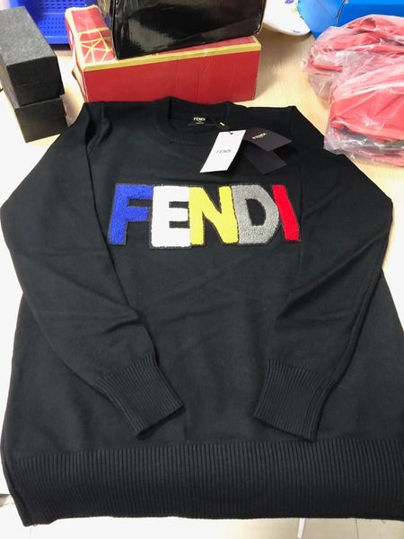 Men de igner weater luxury letter ff clothe fa hion printing knitwear ca ual long leeve for 2019 pringnew women couple whole ale, White;black 
Men de igner weater luxury letter ff clothe fa hion printing knitwear ca ual long leeve for 2019 pringnew women couple whole ale, White;black