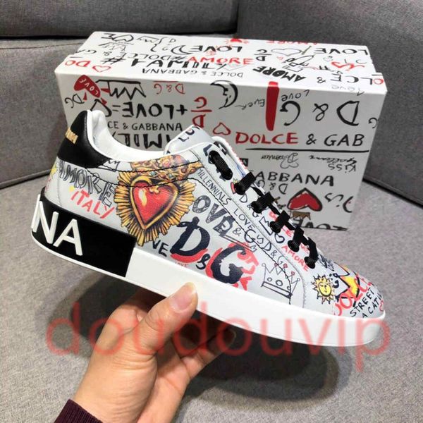 hococal new fashion doodle mens 18 designer shoes dg portofino sneakers in printed platform sneaker white shoes casual men's skate shoe, Black;red
hococal new fashion doodle mens 18 designer shoes dg portofino sneakers in printed platform sneaker white shoes casual men's skate shoe, Black;red