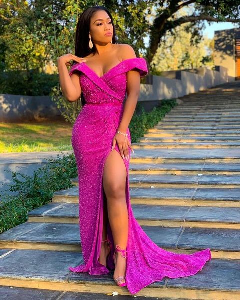 fuchsia sparkly sequined mermaid prom dress black girl long off shoulder evening dress high side split formal pageant gown
fuchsia sparkly sequined mermaid prom dress black girl long off shoulder evening dress high side split formal pageant gown