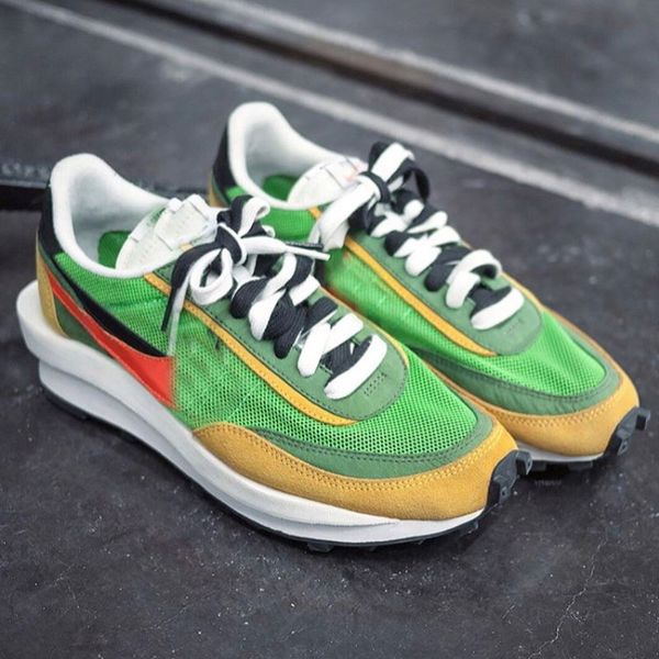 Fashion Mens Women Luxury SACAI Running Shoes LDV Waffle Green Multi Blue Multi Men Woman Trainers Shoes Tripe S Sacai Designer Sneakers
Fashion Mens Women Luxury SACAI Running Shoes LDV Waffle Green Multi Blue Multi Men Woman Trainers Shoes Tripe S Sacai Designer Sneakers