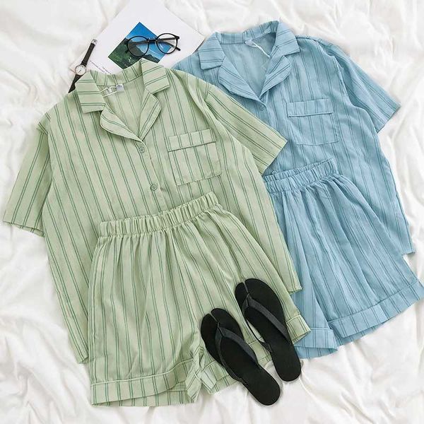 home women two piece set simple striped lapel short sleeve + elastic waist shorts two-piece pajamas home set, White
home women two piece set simple striped lapel short sleeve + elastic waist shorts two-piece pajamas home set, White