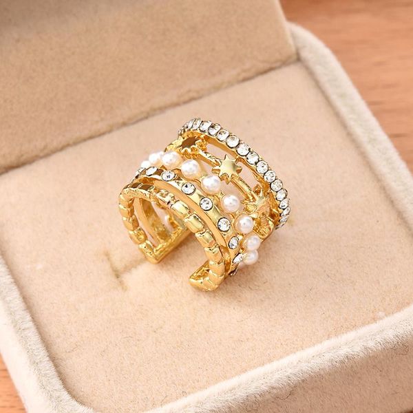 1pair golden hollow pearl rhinestone clip earrings for women ear cuff clip cartilage ear cuff earring wedding jewelry fashion, Silver
1pair golden hollow pearl rhinestone clip earrings for women ear cuff clip cartilage ear cuff earring wedding jewelry fashion, Silver