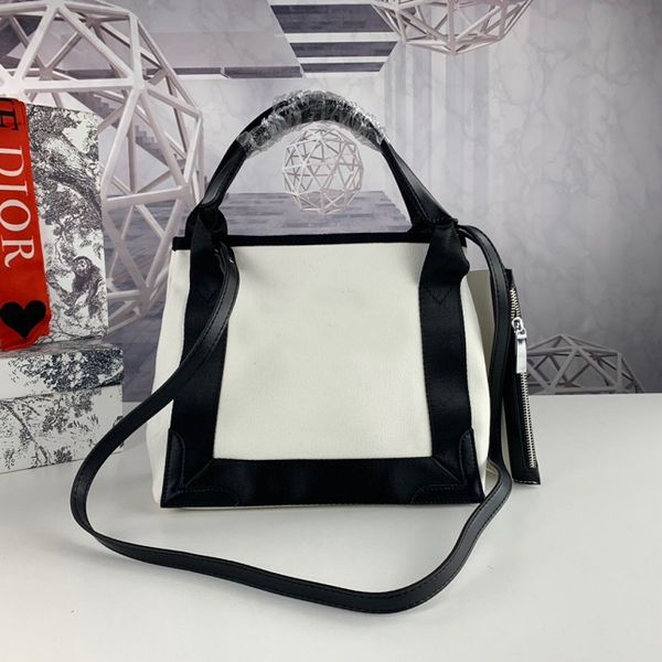 famous designer tote luxury handbag purse purses genuine leather women fashion totes designer handbags
famous designer tote luxury handbag purse purses genuine leather women fashion totes designer handbags