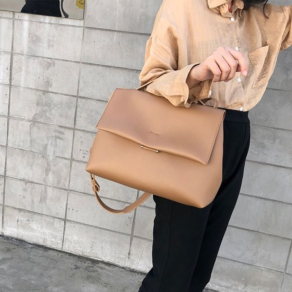 dropshipping large capacity crossbody bag for women simple design big handbag lady huge shoulder bag black messenger female
dropshipping large capacity crossbody bag for women simple design big handbag lady huge shoulder bag black messenger female