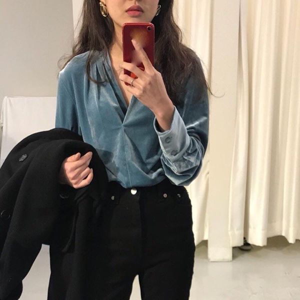 fall 2019 woman solid velvet shirt concise style v-neck long sleeve blouse casual loose blouse, White
fall 2019 woman solid velvet shirt concise style v-neck long sleeve blouse casual loose blouse, White