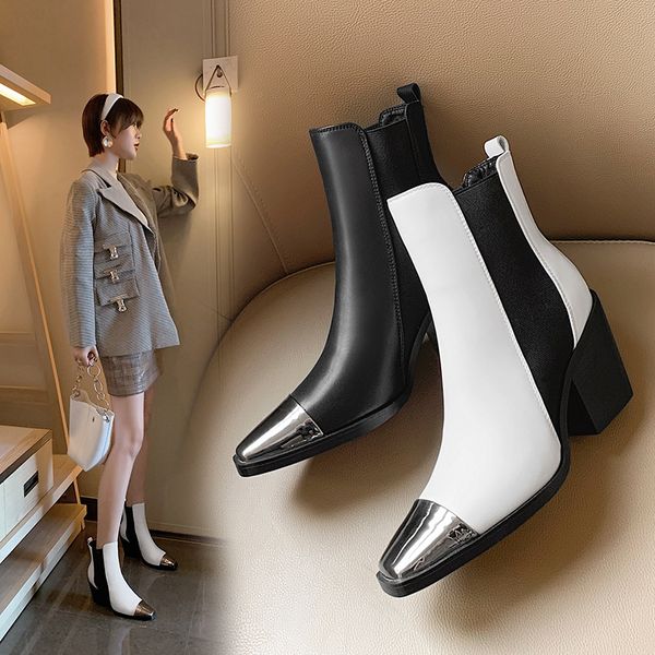 new autumn 2019 leather lady's boots fashionable metal square toe lady's ankle boots 8cm chunky heel fashion, Black
new autumn 2019 leather lady's boots fashionable metal square toe lady's ankle boots 8cm chunky heel fashion, Black