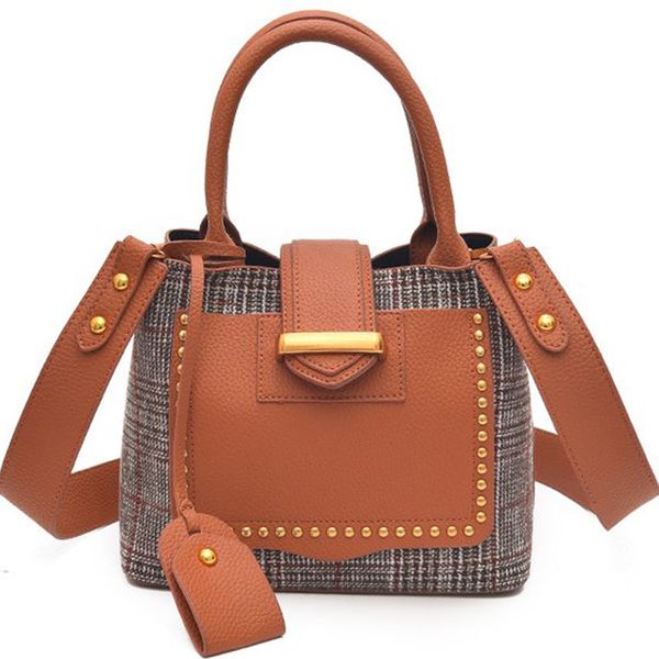 women bag 2 set bags female handbags leather wool over shoulder bag crossbody messenger 2 pcs handbag rivet fashion tote bags
women bag 2 set bags female handbags leather wool over shoulder bag crossbody messenger 2 pcs handbag rivet fashion tote bags
