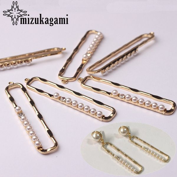 zinc alloy charms rectangle shape metal hollow golden long drop charms connector 6pcs/lot for diy earrings making accessories, Bronze;silver
zinc alloy charms rectangle shape metal hollow golden long drop charms connector 6pcs/lot for diy earrings making accessories, Bronze;silver