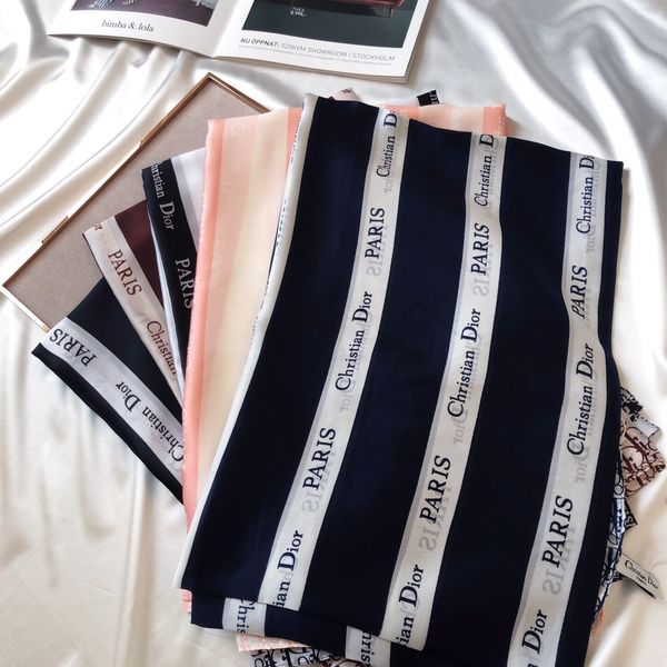 2020 scarf famous designer letter design lady gift scarf 100% silk scarf size 180x90cm iiuo03, Blue;gray
2020 scarf famous designer letter design lady gift scarf 100% silk scarf size 180x90cm iiuo03, Blue;gray
