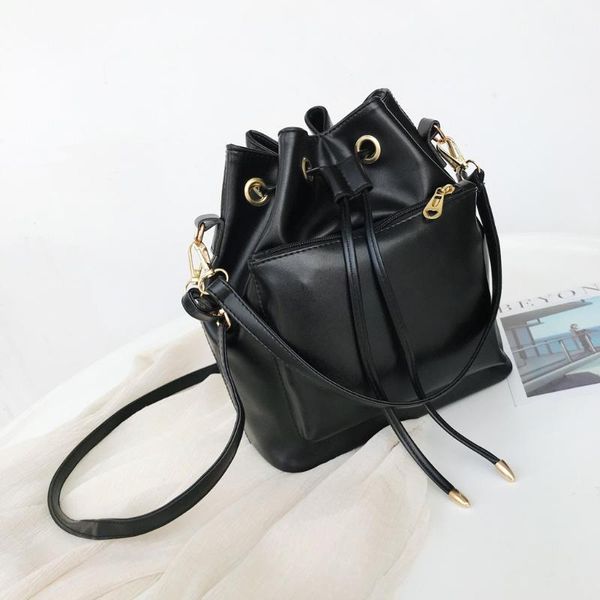 женщины ковш сумка pu кожаные сумки drawstring большой емкости коммуникатор crossbody сумки для женщин болса feminina
женщины ковш сумка pu кожаные сумки drawstring большой емкости коммуникатор crossbody сумки для женщин болса feminina