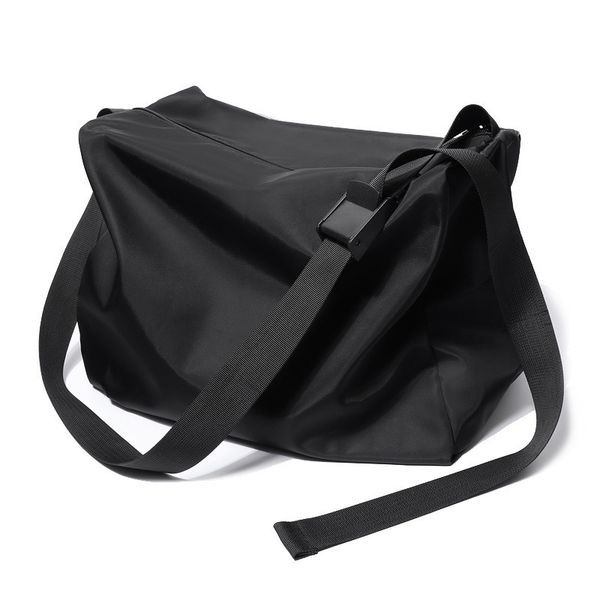 2020 new large capacity sports fitness shoulder bag messenger bag men's casual pure color nylon shoulder
2020 new large capacity sports fitness shoulder bag messenger bag men's casual pure color nylon shoulder