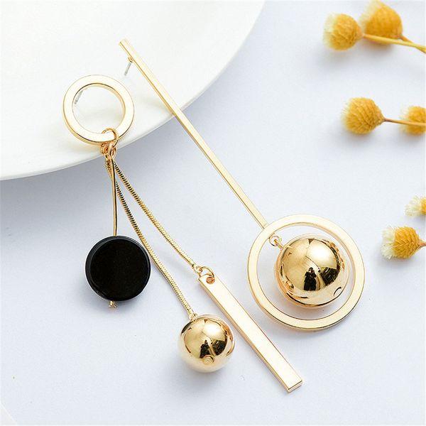 Asymmetric Korean Popular Designer Long Earrings for Women Hollow Circle Metal Ball Boucles Pendantes Earring Jewelry Gifts
Asymmetric Korean Popular Designer Long Earrings for Women Hollow Circle Metal Ball Boucles Pendantes Earring Jewelry Gifts