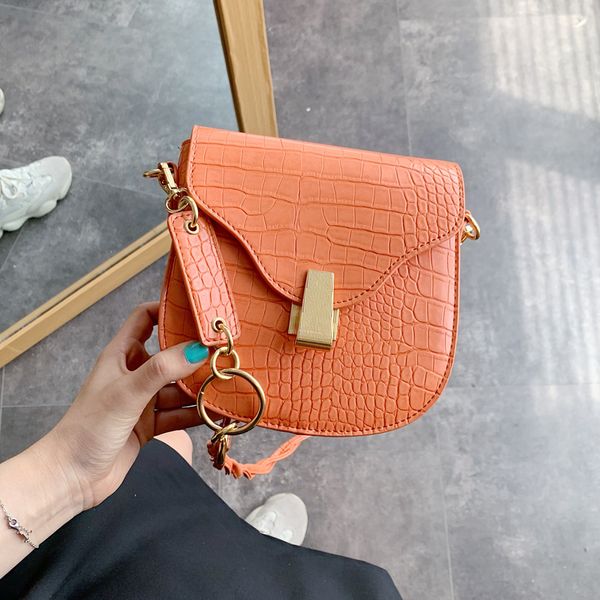 new оригинальный дизайн моды камень шаблон сумка элегантный цепи седло сумки на ремне сумки ширина 19см высота 19см толщина 6см
new оригинальный дизайн моды камень шаблон сумка элегантный цепи седло сумки на ремне сумки ширина 19см высота 19см толщина 6см