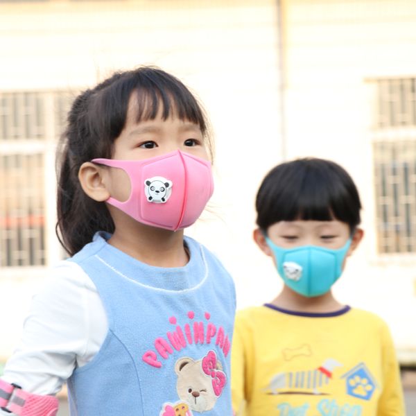 washable mouth kids mask with breather valve black sponge respirator anti dust face masks for children in stock 2020 new arrival
washable mouth kids mask with breather valve black sponge respirator anti dust face masks for children in stock 2020 new arrival