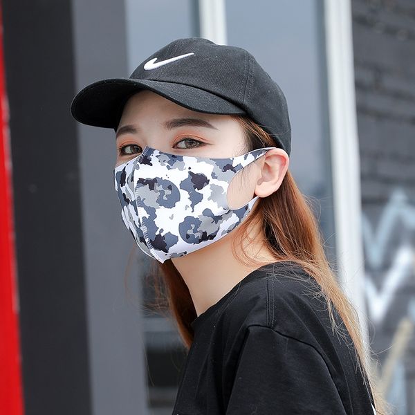 designer washable ice silk fashion printed face masks anti dust mouth-muffle reusable mouth mask anti-dust musks cloth masks fy9047
designer washable ice silk fashion printed face masks anti dust mouth-muffle reusable mouth mask anti-dust musks cloth masks fy9047