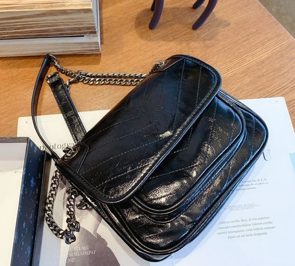 2020 fashion brand luxury shoulder bag designer handbags patent leather cowhide leather cross-body bag ing
2020 fashion brand luxury shoulder bag designer handbags patent leather cowhide leather cross-body bag ing