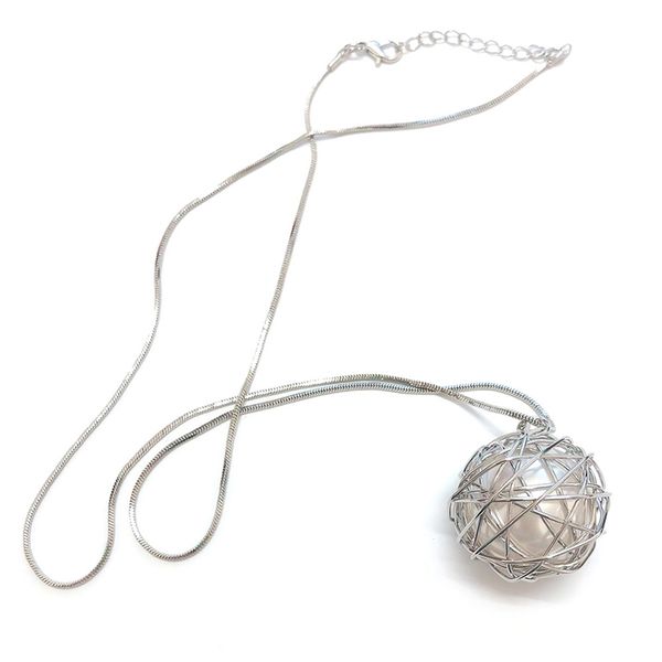 fashion women pearl pendant necklace with silver wire surrounded sweater long chain necklace women jewelry
fashion women pearl pendant necklace with silver wire surrounded sweater long chain necklace women jewelry