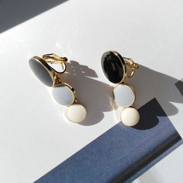 round clip on earrings red yellow black enamel clip earing multicolored no piercing simple earings women jewelry earcuff, Silver
round clip on earrings red yellow black enamel clip earing multicolored no piercing simple earings women jewelry earcuff, Silver
