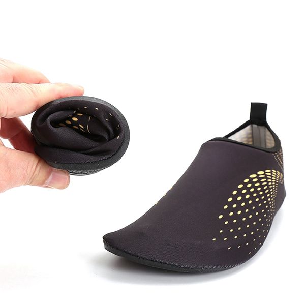 water shoes women men lightweight shock absorption slip aqua shoes socks beach wading swimming snorkeling diving coral shoes, Black
water shoes women men lightweight shock absorption slip aqua shoes socks beach wading swimming snorkeling diving coral shoes, Black